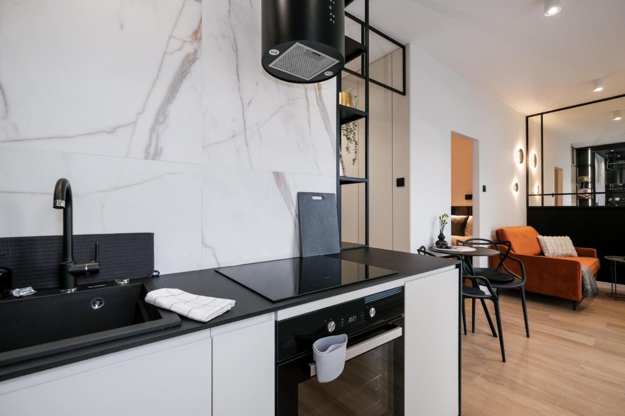City Mood Apartamenty Lodz Fabryczna 450M Wszystko Nowe Lódź Exterior foto